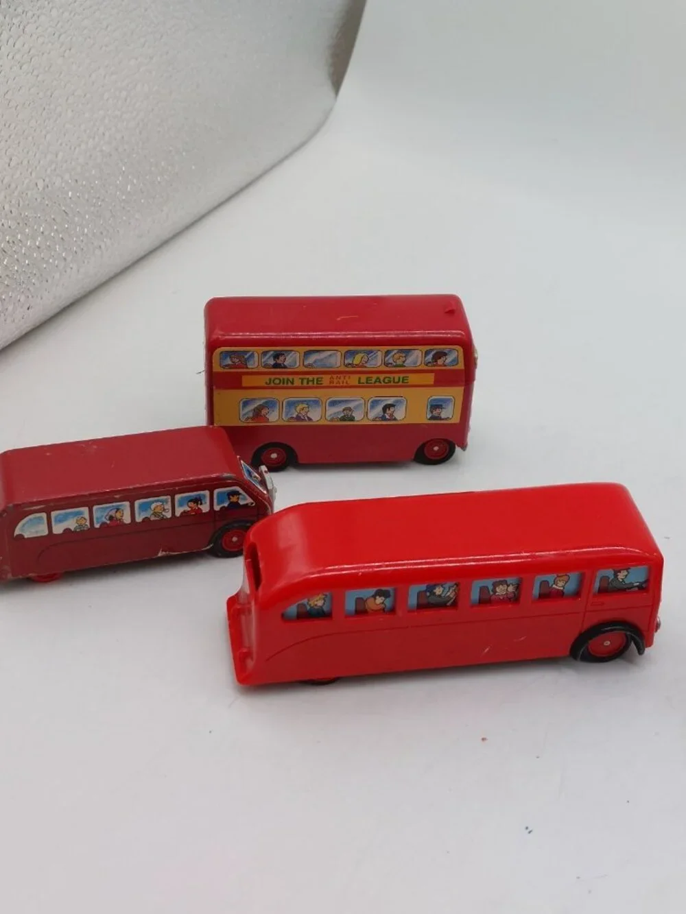 Ertl Thomas & Friends Railway Train Tank Engine Bulgy Bertie Bus Diecast READ